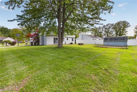 438 Hampton Drive Elyria OH 44035