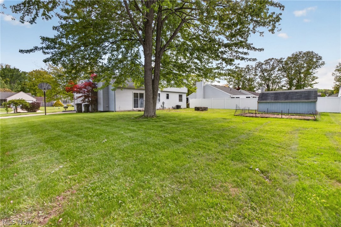 438 Hampton Drive Elyria OH 44035