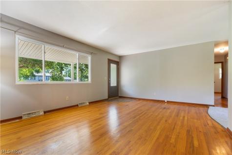 7505 Ivydale Avenue NW North Canton OH 44720