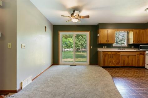 7505 Ivydale Avenue NW North Canton OH 44720