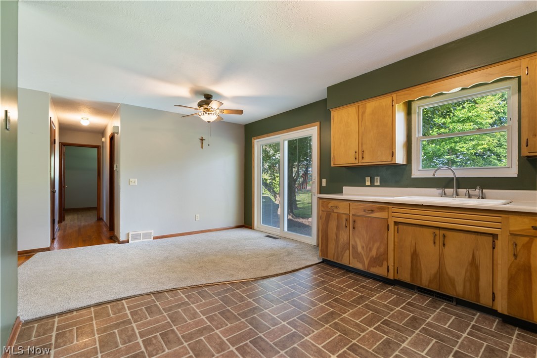 7505 Ivydale Avenue NW North Canton OH 44720