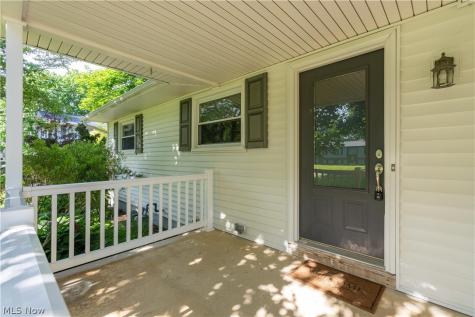 7505 Ivydale Avenue NW North Canton OH 44720