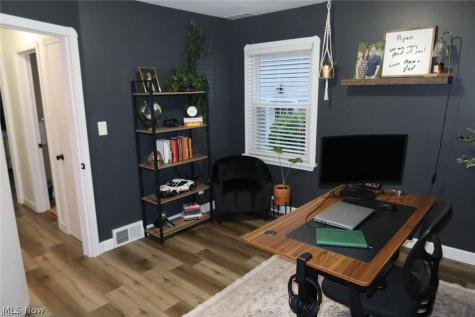 319 Elmwood Road Bay Village OH 44140