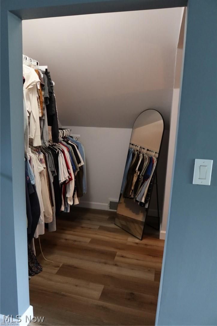 319 Elmwood Road Bay Village OH 44140