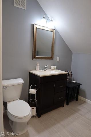 319 Elmwood Road Bay Village OH 44140