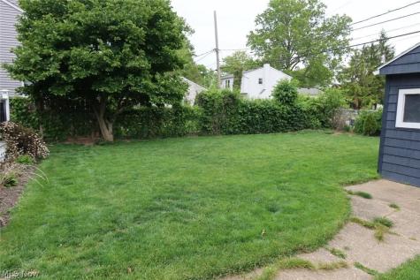 319 Elmwood Road Bay Village OH 44140