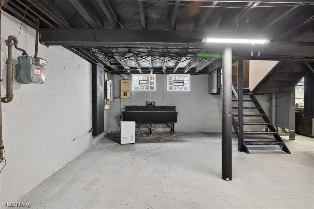 3596 W 155th Street Cleveland OH 44111