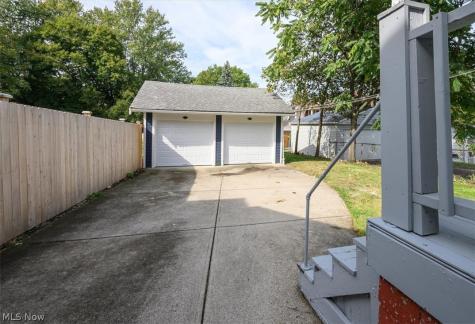 3596 W 155th Street Cleveland OH 44111