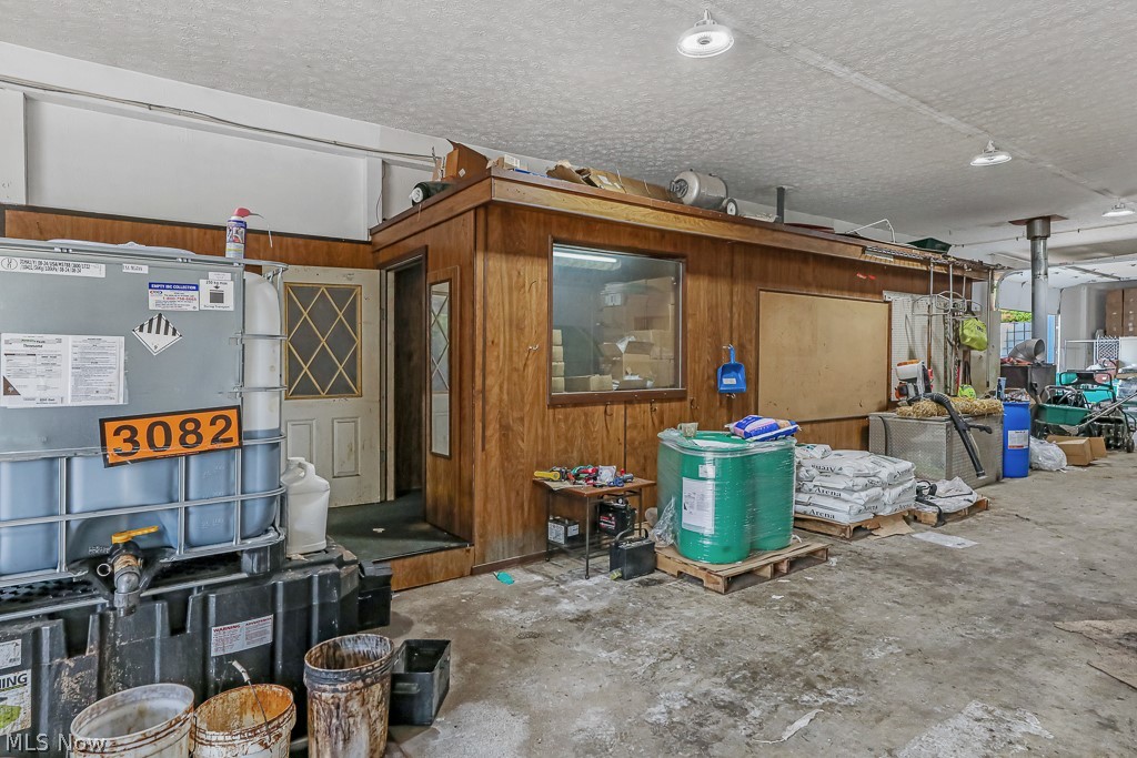 13390 Ravenna Avenue NE Hartville OH 44632