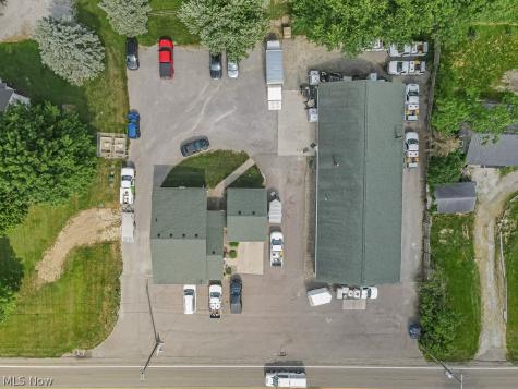 13390 Ravenna Avenue NE Hartville OH 44632