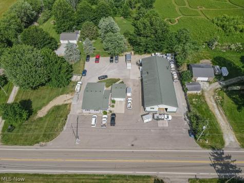 13390 Ravenna Avenue NE Hartville OH 44632