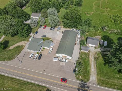 13390 Ravenna Avenue NE Hartville OH 44632