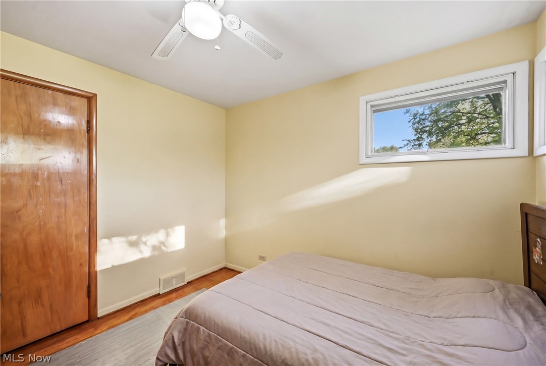 5863 Emerson Avenue NW Champion OH 44483