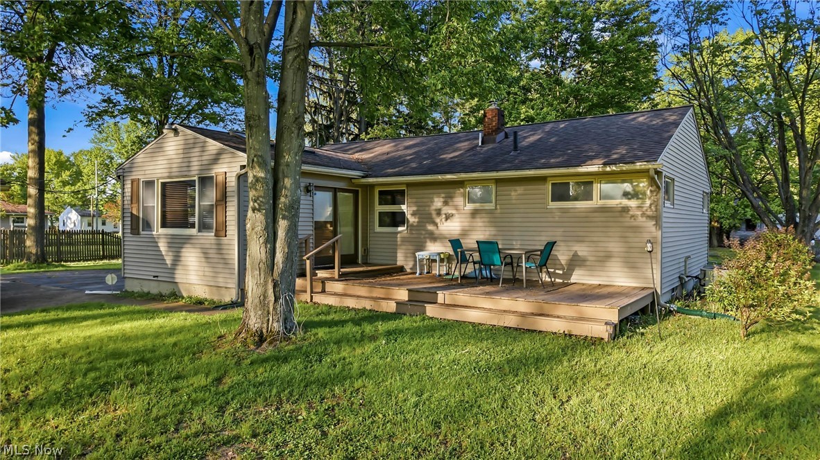 5863 Emerson Avenue NW Champion OH 44483