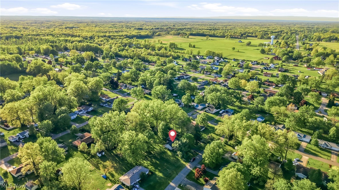 5863 Emerson Avenue NW Champion OH 44483
