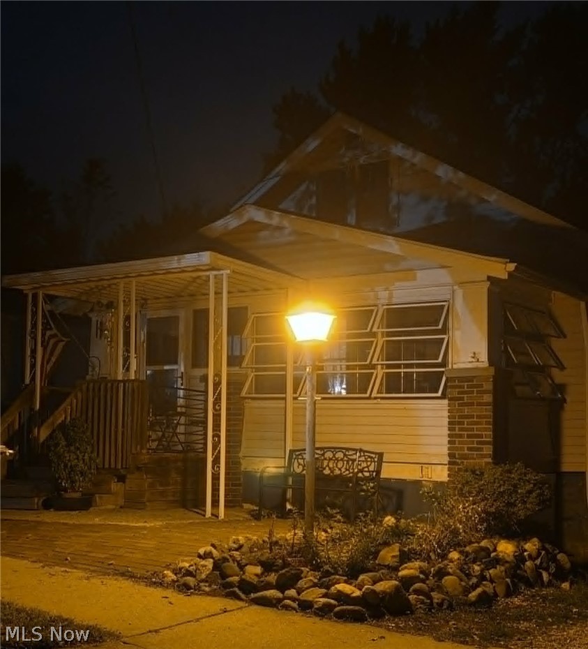 451 Allenford Street Akron OH 44314