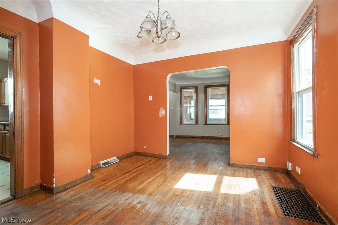4507 Bridgeview Avenue Newburgh Heights OH 44105