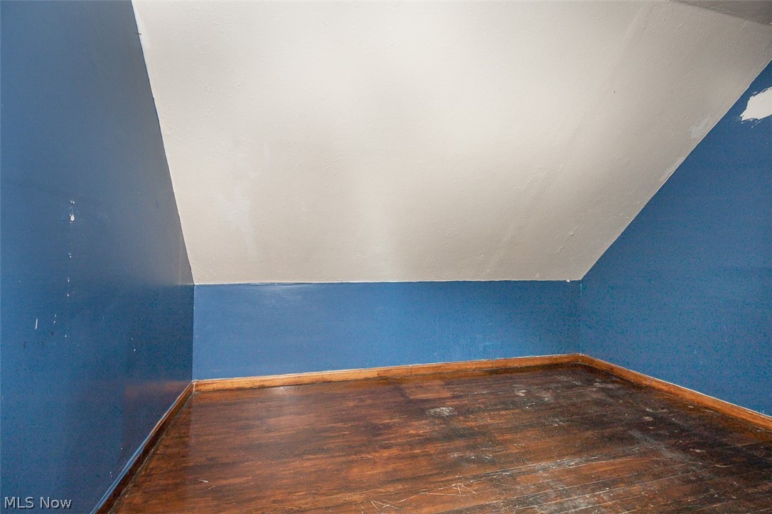 4507 Bridgeview Avenue Newburgh Heights OH 44105