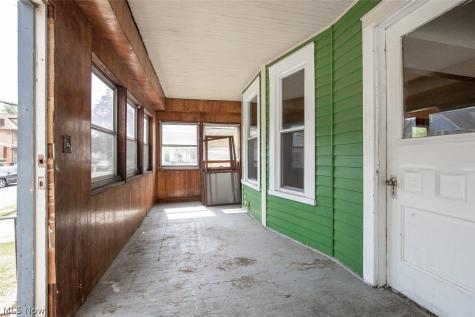 4507 Bridgeview Avenue Newburgh Heights OH 44105