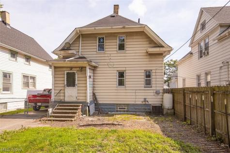 4507 Bridgeview Avenue Newburgh Heights OH 44105
