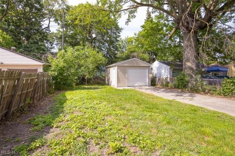 4507 Bridgeview Avenue Newburgh Heights OH 44105