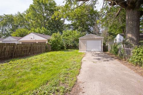 4507 Bridgeview Avenue Newburgh Heights OH 44105