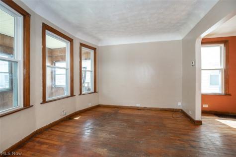 4507 Bridgeview Avenue Newburgh Heights OH 44105