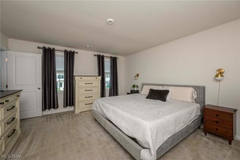 1422 Wood Fern Drive Akron OH 44312