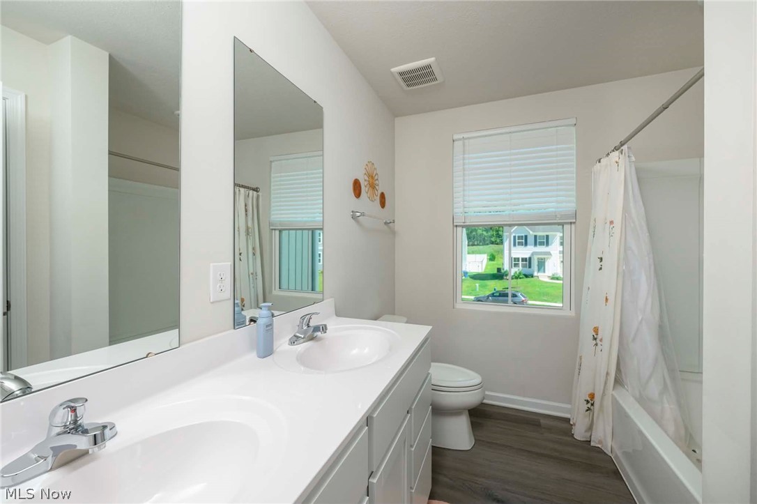 1422 Wood Fern Drive Akron OH 44312