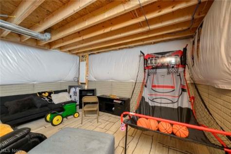 1422 Wood Fern Drive Akron OH 44312