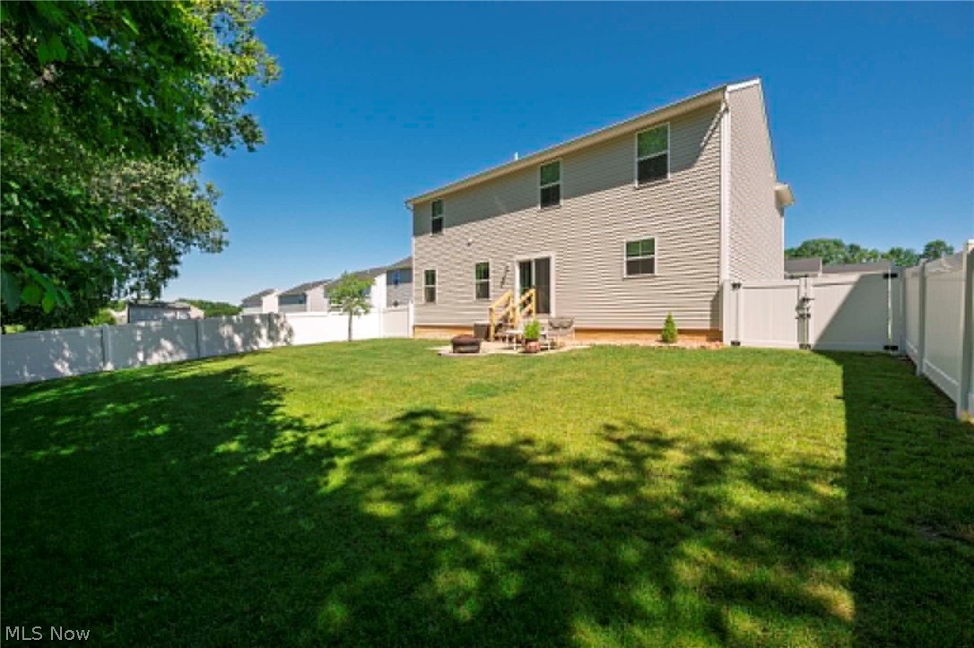 1422 Wood Fern Drive Akron OH 44312