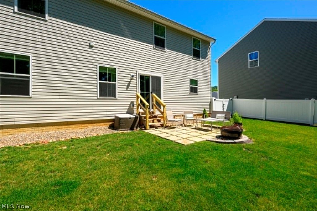1422 Wood Fern Drive Akron OH 44312