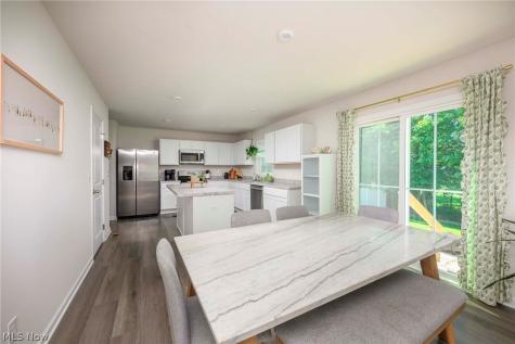 1422 Wood Fern Drive Akron OH 44312