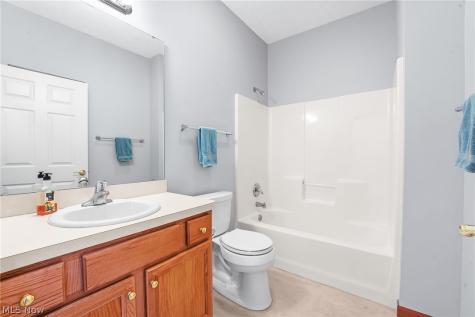 2195 Southampton Lane Avon OH 44011