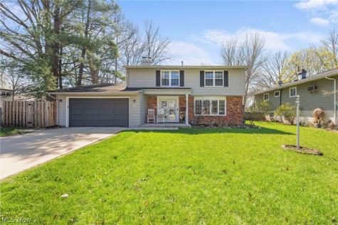 329 Baldwin Drive Berea OH 44017