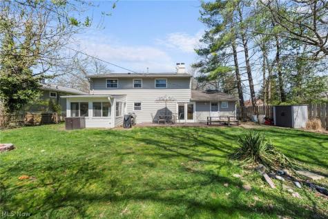 329 Baldwin Drive Berea OH 44017