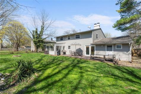 329 Baldwin Drive Berea OH 44017