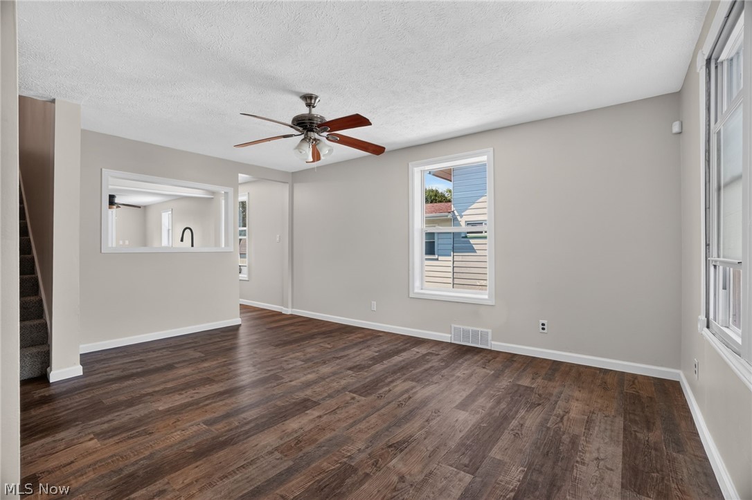 380 Centennial Street Geneva OH 44041