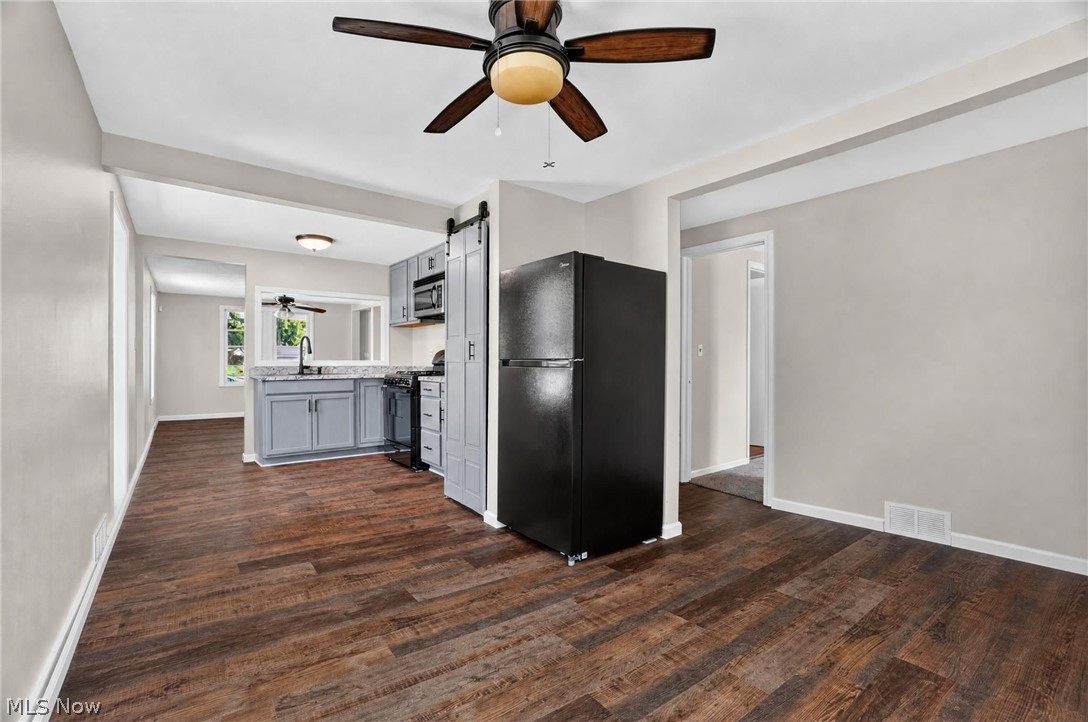 380 Centennial Street Geneva OH 44041