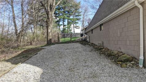 2684 Bern Drive Millersburg OH 44654