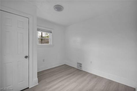 4441 E 144th Street Cleveland OH 44128