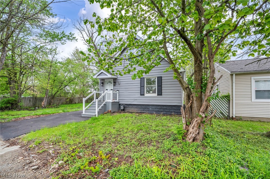 4441 E 144th Street Cleveland OH 44128