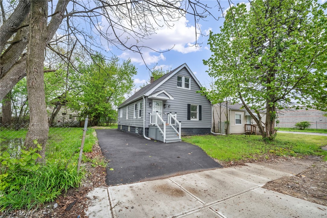 4441 E 144th Street Cleveland OH 44128