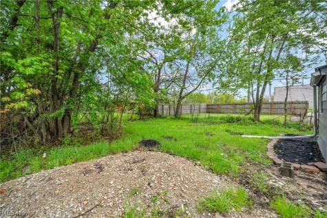4441 E 144th Street Cleveland OH 44128