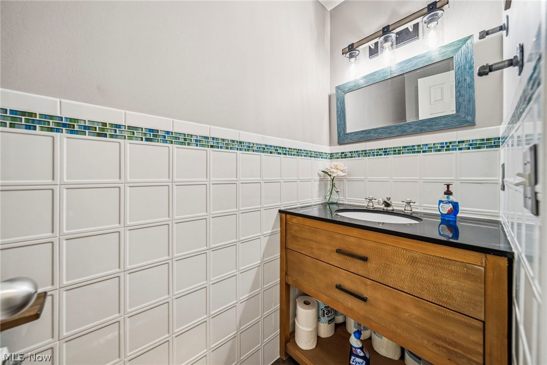 2087 Chimney Ridge Drive Madison OH 44057