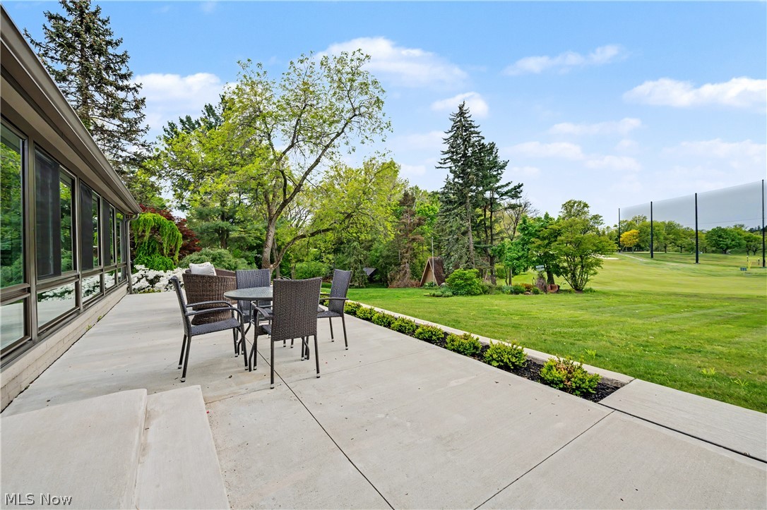 3300 Green Road Beachwood OH 44122