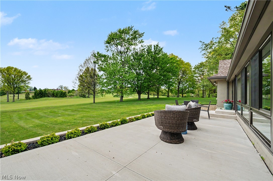 3300 Green Road Beachwood OH 44122