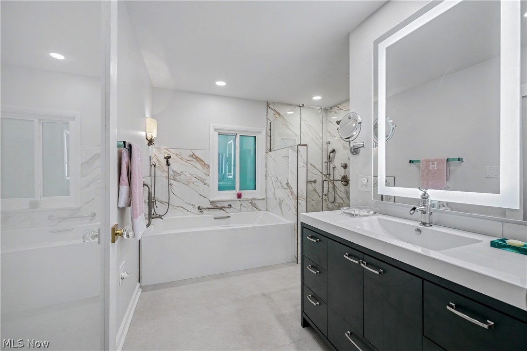 3300 Green Road Beachwood OH 44122