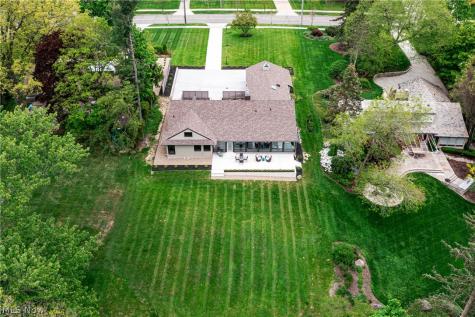 3300 Green Road Beachwood OH 44122