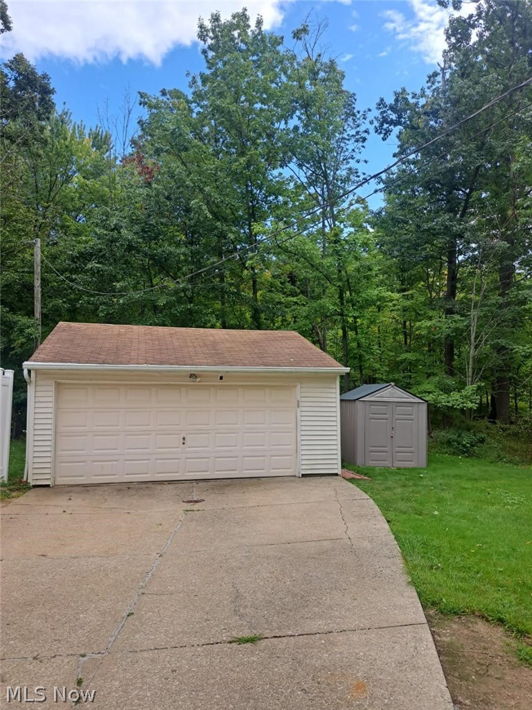 24150 Glenbrook Boulevard Euclid OH 44117